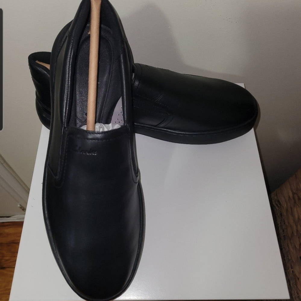 Clarkes courtlite slip shoes